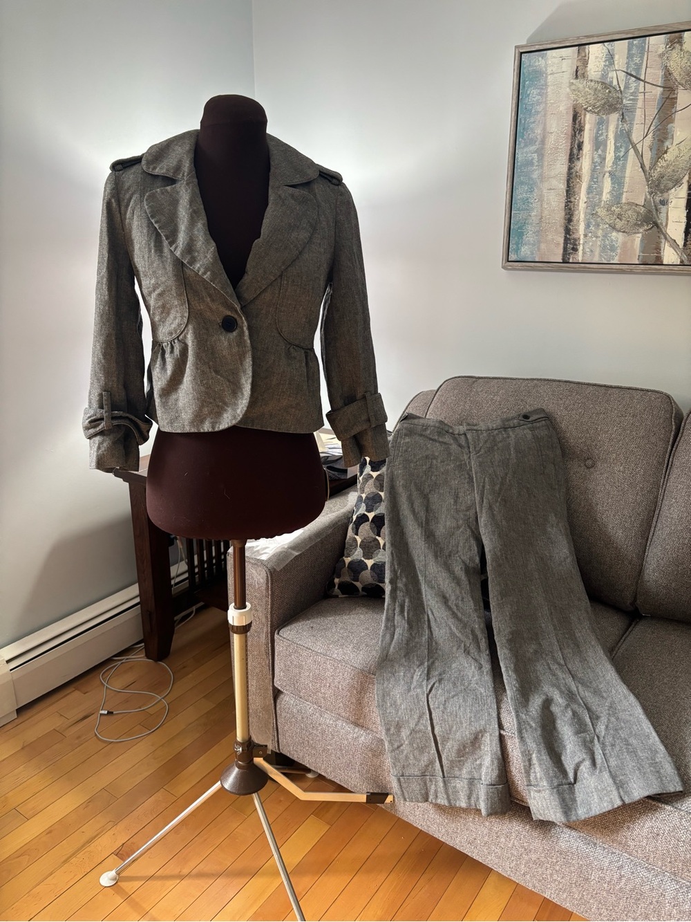 Y2K Club Monaco Gray Tailored Two-Piece Pantsuit - Jacket & Wide-Leg Trousers
